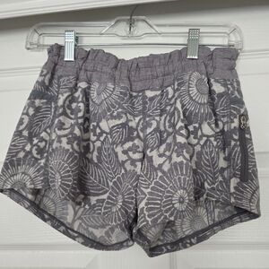 Lululemon Athletica Gray and White Athletic Shorts with Tailored Fit